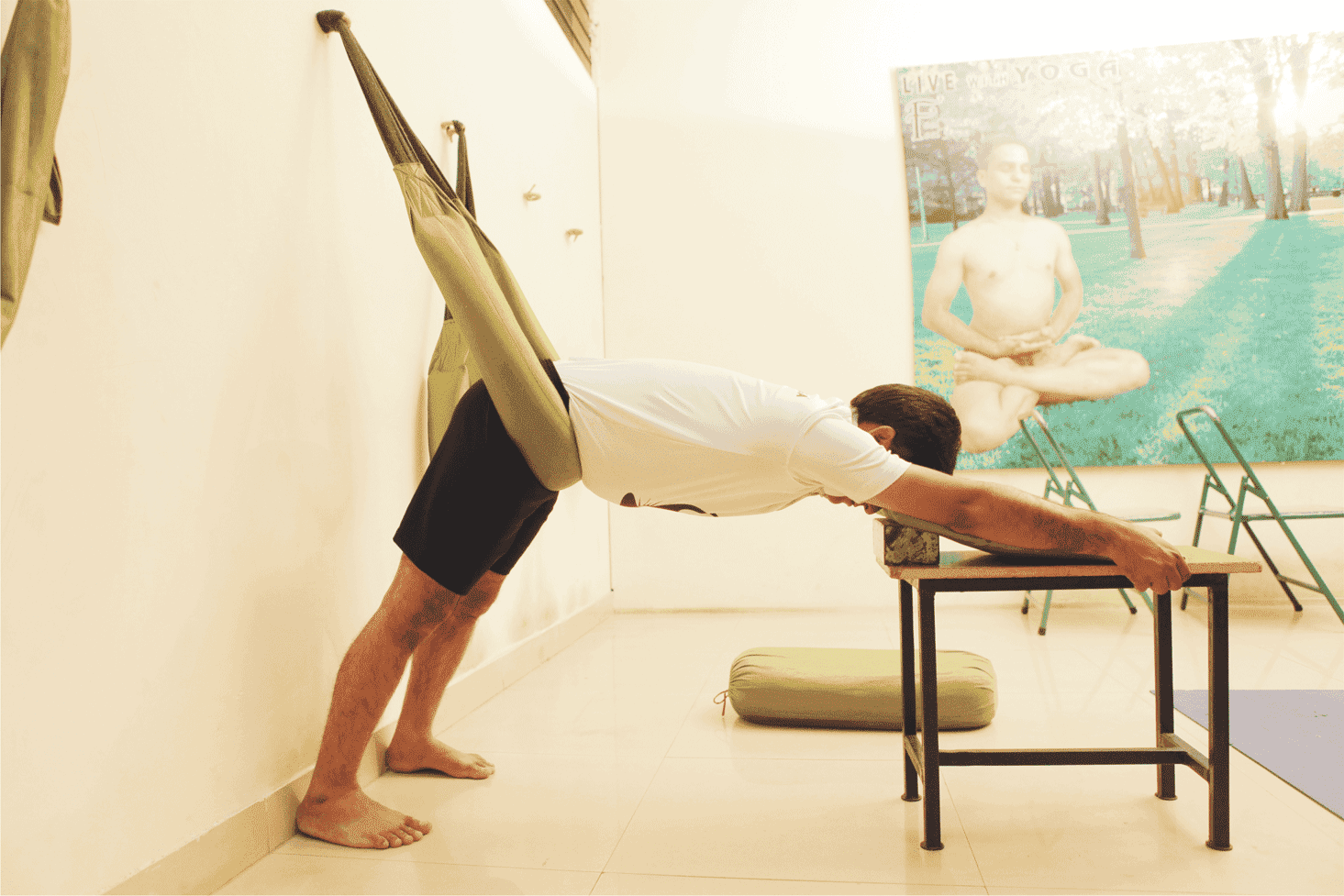 7 Best Beginner Aerial Yoga Swing Poses | Gravotonics